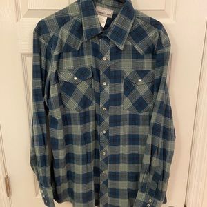 Men’s Wrangler flannel